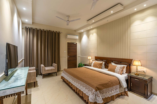 D’Amour w/ Breakfast