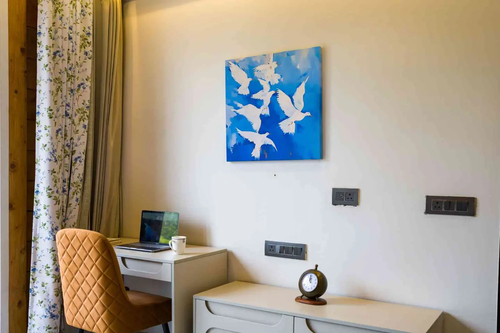 Esh Cottage Birch | Hilltop 4-BHK Retreat with Open-air Jacuzzi, Shared Garden, Pool & Cosy Lounge