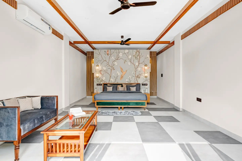 Sukh Saklana Haveli : Royalty