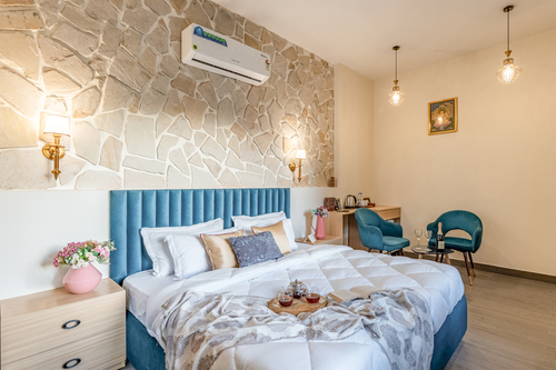 Lily @ The Magnolia Farm w/ Indoor Pool & Jacuzzi