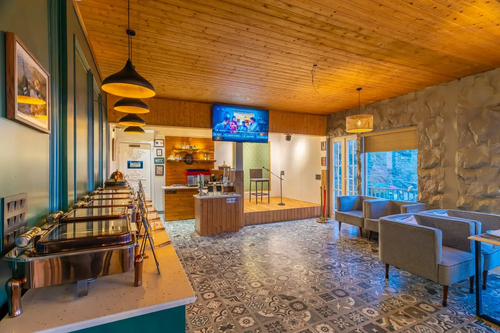 The English Country House | Victorian Suite 2