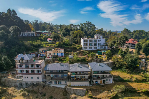 Edelweiss Entire Estate: (Bluebell House, Primrose House, Amore)