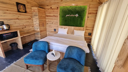 The Woodpecker-Private Cottage