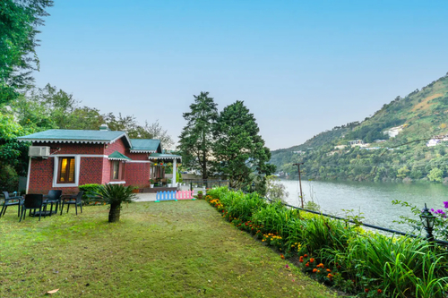 Gardens On The Lake