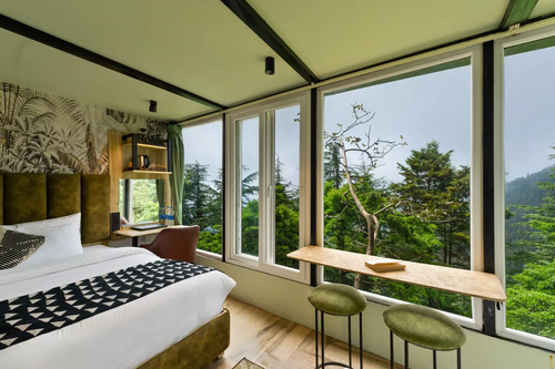 Nest by The Kiana W/ Indoor Jacuzzi