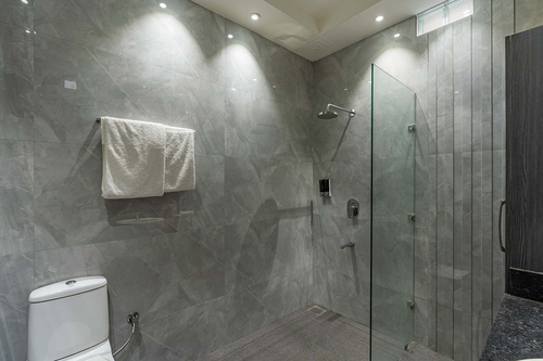 D’Amour w/ Breakfast