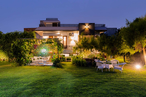 The Magnolia Farm w/ Indoor Pool & Jacuzzi