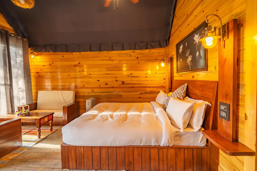 The Treepie - Private Chalet