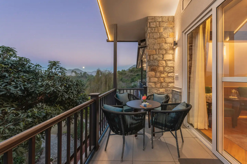 Willowdale ~ Duplex Suite