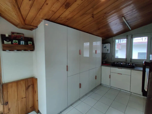 The Cloudberry | Cozy Hill Retreat with Balcony & Heated Interiors