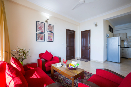 Pine View Cottage | Pet-friendly 3-BHK Himalayan Retreat with Scenic Sit-Out Areas