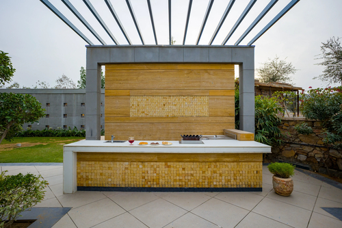 Outdoor kitchen