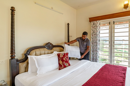 Mihirika’s Nirvana | 5-BHK With Garden, Gazebo, Bonfire Pit & Scenic Views; Near Karnataka Garden