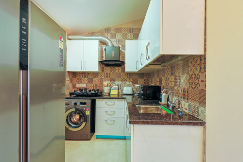 Veera Marina | Charming 3-BHK Apt Near Candolim Beach With Common Pools & Lift 