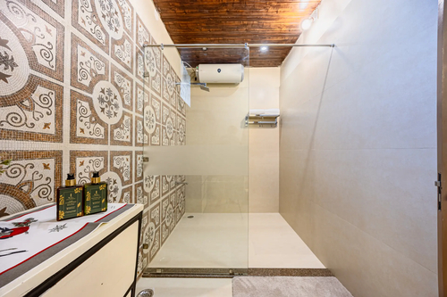 Heaven in Hills Mountara | 3-BHK | Pvt Pool | Garden | Lounge | Gazebos | Jacuzzi