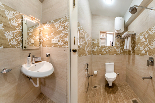 Mihirika’s Nirvana | 5-BHK With Garden, Gazebo, Bonfire Pit & Scenic Views; Near Karnataka Garden