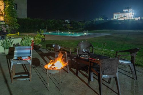 Anantara | 3-BHK | Pet-Friendly Farmstay With Private Pool | Camel Rides & more 