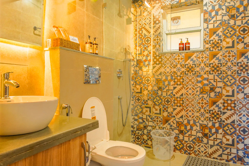 Veera Marina | Charming 2-BHK Apt With Common Pools, Clubhouse & Lift 