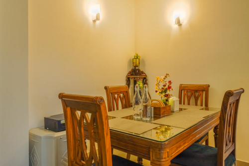 Veera Marina | Charming 3-BHK Apt Near Candolim Beach With Common Pools & Lift 