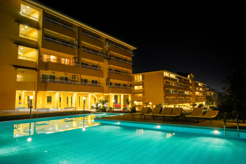 Veera Marina | Charming 3-BHK Apt Near Candolim Beach With Common Pools & Lift 