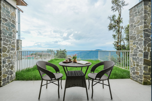 Himalayan Escape Serenica Cottage | 1 Hillside with Bathtub, Kitchenette, Shared Garden, Terrace & Views