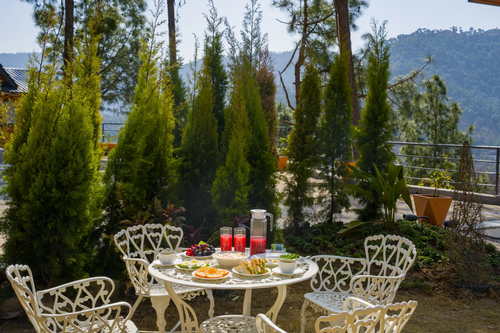  Sirmour Baag Rose | Cosy Pet-friendly Hill Cottage With Balcony, Common Garden & Restaurant 