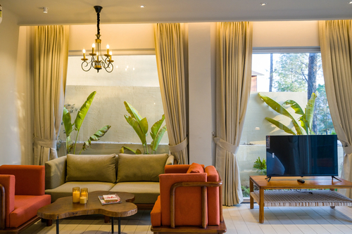 Sirmour Baag Scarlet | A Hillside Pet-Friendly Cottage With Restro & Garden