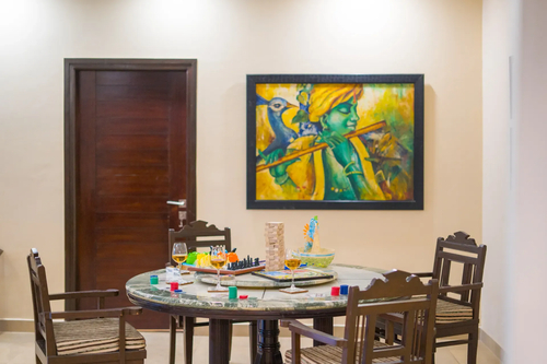Lakeview Manor | Charming 5-BHK Lakeside Retreat With Garden & Balconies