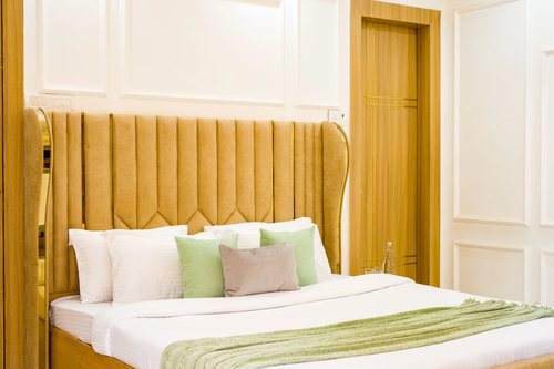  Miyabi Premium Suite | Chic 1-BHK Suite With Common Pool, Terrace & Gym