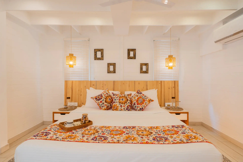 House of Neptune | 3-BHK Retreat with Gazebo & Bar | 10 mtrs from Ashwem Beach