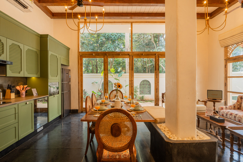 Dining area 2