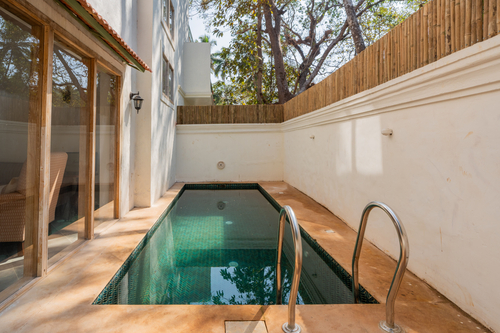 Common outdoor pool