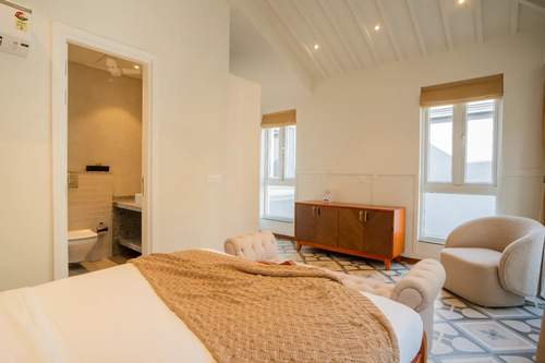 Solace Teal | Charming Pet-friendly 5-BHK Getaway With Private Pool | Grand Dining & 2 living spaces