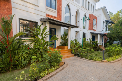 Laguna Aurelia | Luxe 4-BHK Villa Near Popular Beaches With Pvt Pool & Garden 