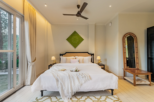 Sirmour Baag Scarlet | A Hillside Pet-Friendly Cottage With Restro & Garden