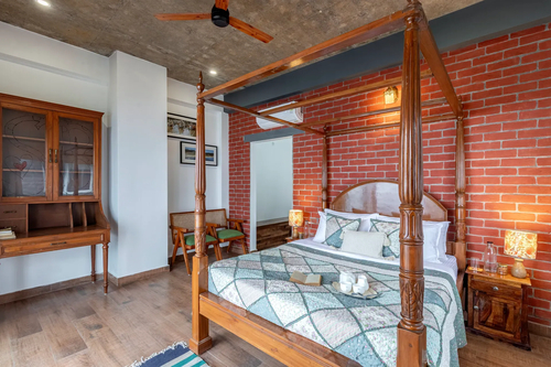 Fleur De Lis | 3-BHK + Attic | Garden | Scenic views