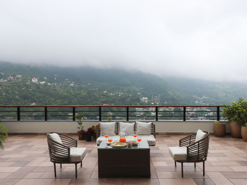  Antarmann Casa Ember | 2-BHK | Terrace | Lake View