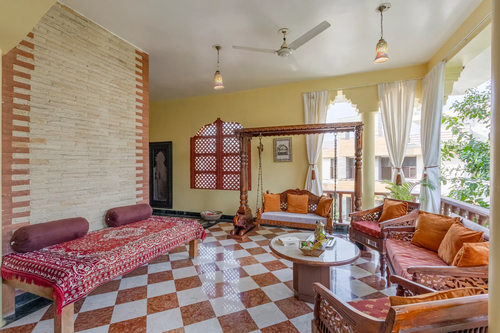 Abhimanyu Mansion Sapphire | 4-BHK Heritage Haveli With Outdoor Dining Area & Garden in City Centre
