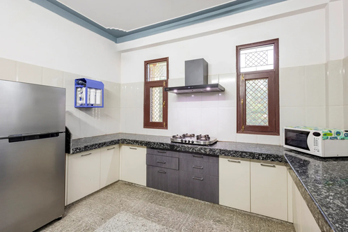 Abhimanyu Mansion Sapphire | 4-BHK Heritage Haveli With Outdoor Dining Area & Garden in City Centre