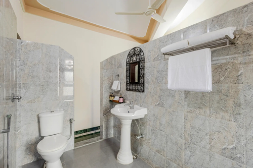 Abhimanyu Mansion Pearl | A 6-BHK Manor With Rajasthani Charm & a Garden In City’s Heart