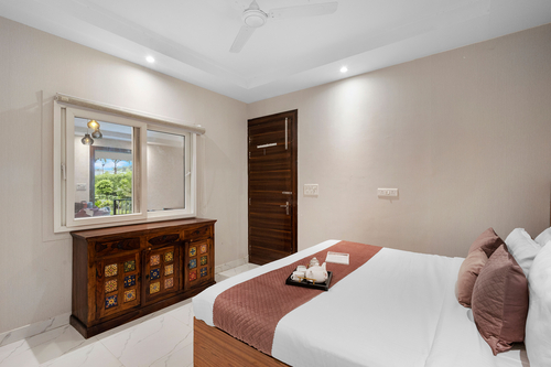 Krishna Manor | 3-BHK Farmhouse With Private Pool & Lush Garden | Near Noida Expressway