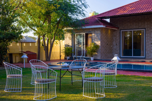 Roohmon’s Farm | Exquisite 5-BHK Retreat With Private Pool, Garden & Barr