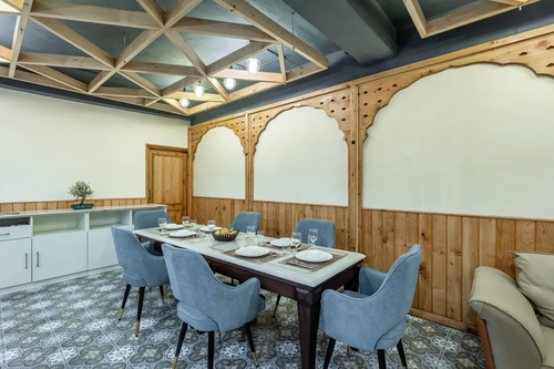Evaara Woods Hilltop | 6-BHK Getaway With Common Garden & Sitting Area