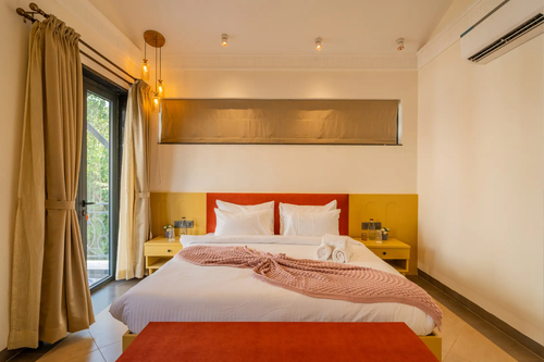 Laguna Aurelia | Luxe 4-BHK Villa Near Popular Beaches With Pvt Pool & Garden 