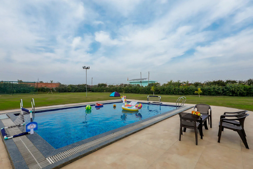 Anantara | 3-BHK | Pet-Friendly Farmstay With Private Pool | Camel Rides & more 