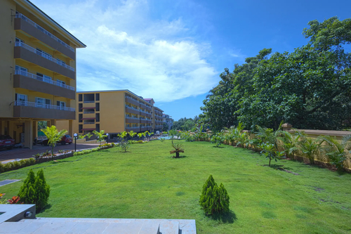 Veera Marina | Charming 3-BHK Apt Near Candolim Beach With Common Pools & Lift 