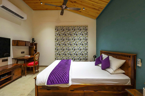 2 Rooms @ Desert Palms