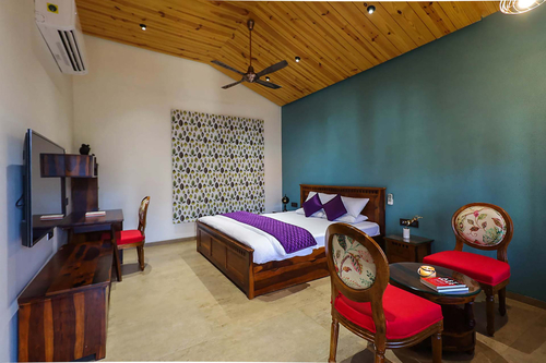 2 Rooms @ Desert Palms