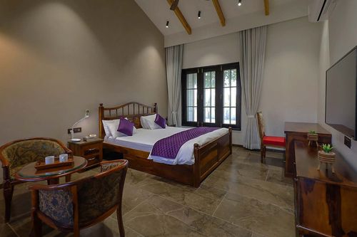 3 Rooms @ Desert Palms