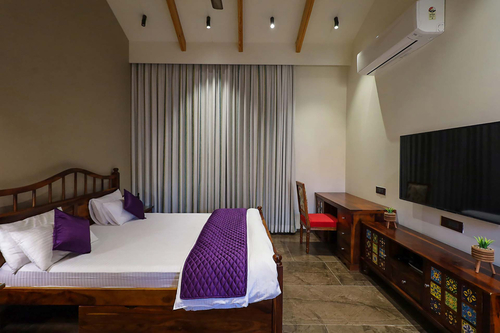 3 Rooms @ Desert Palms